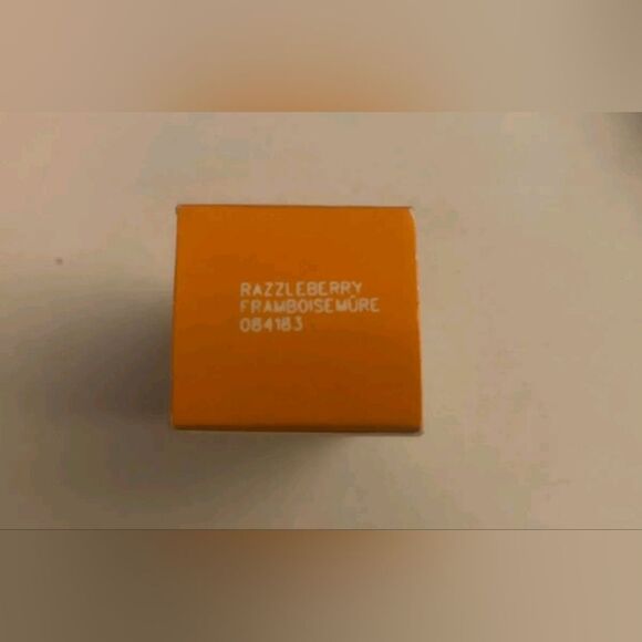 Mary Kay At Play Lip & Cheek Stick Razzleberry New In Box - Picture 2 of 8